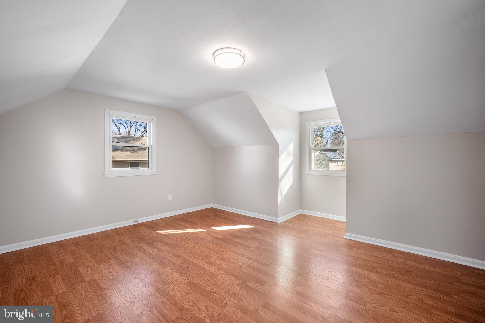 WHEATON WOODS - Residential