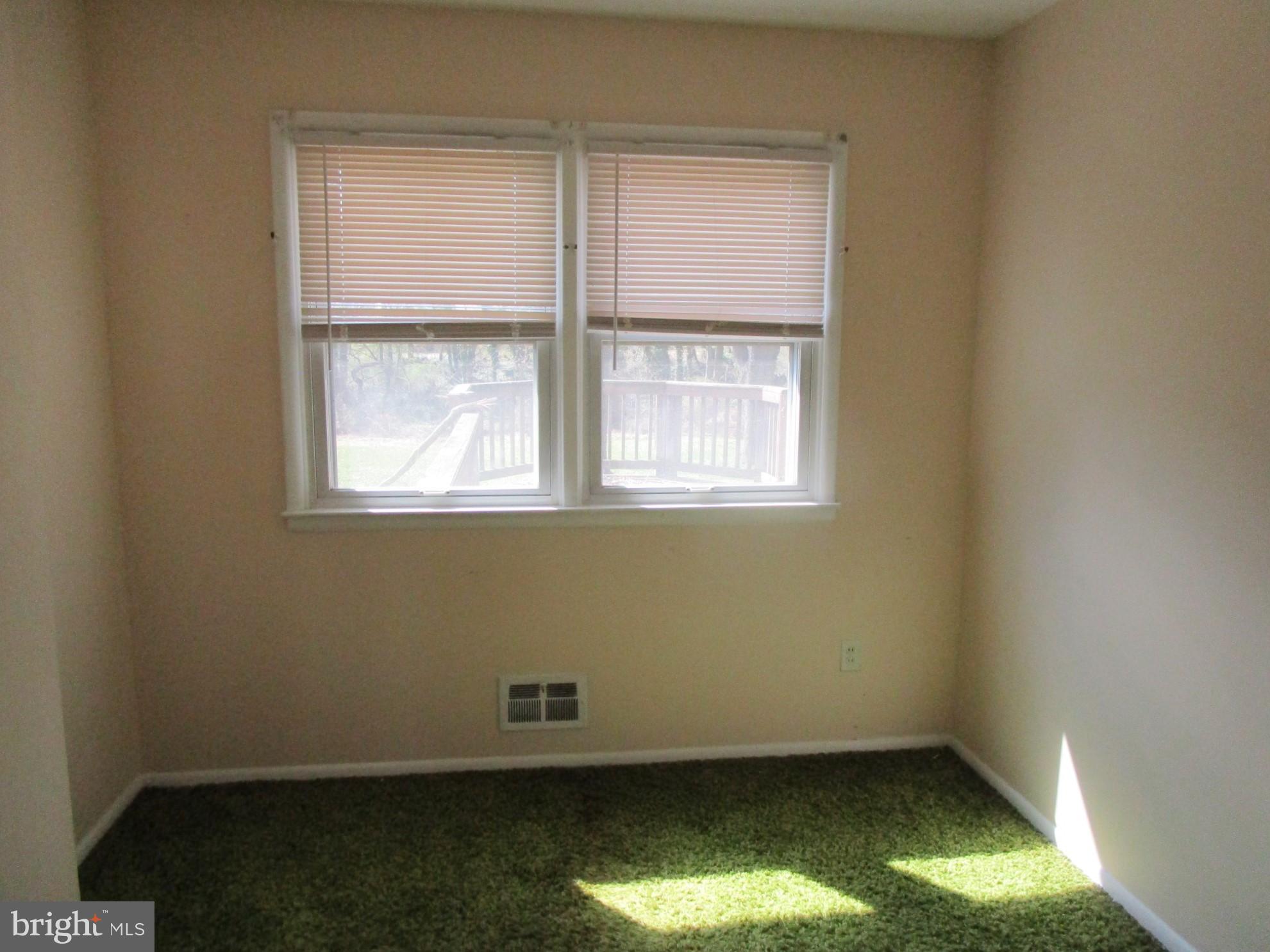 WEST HALETHORPE - Residential