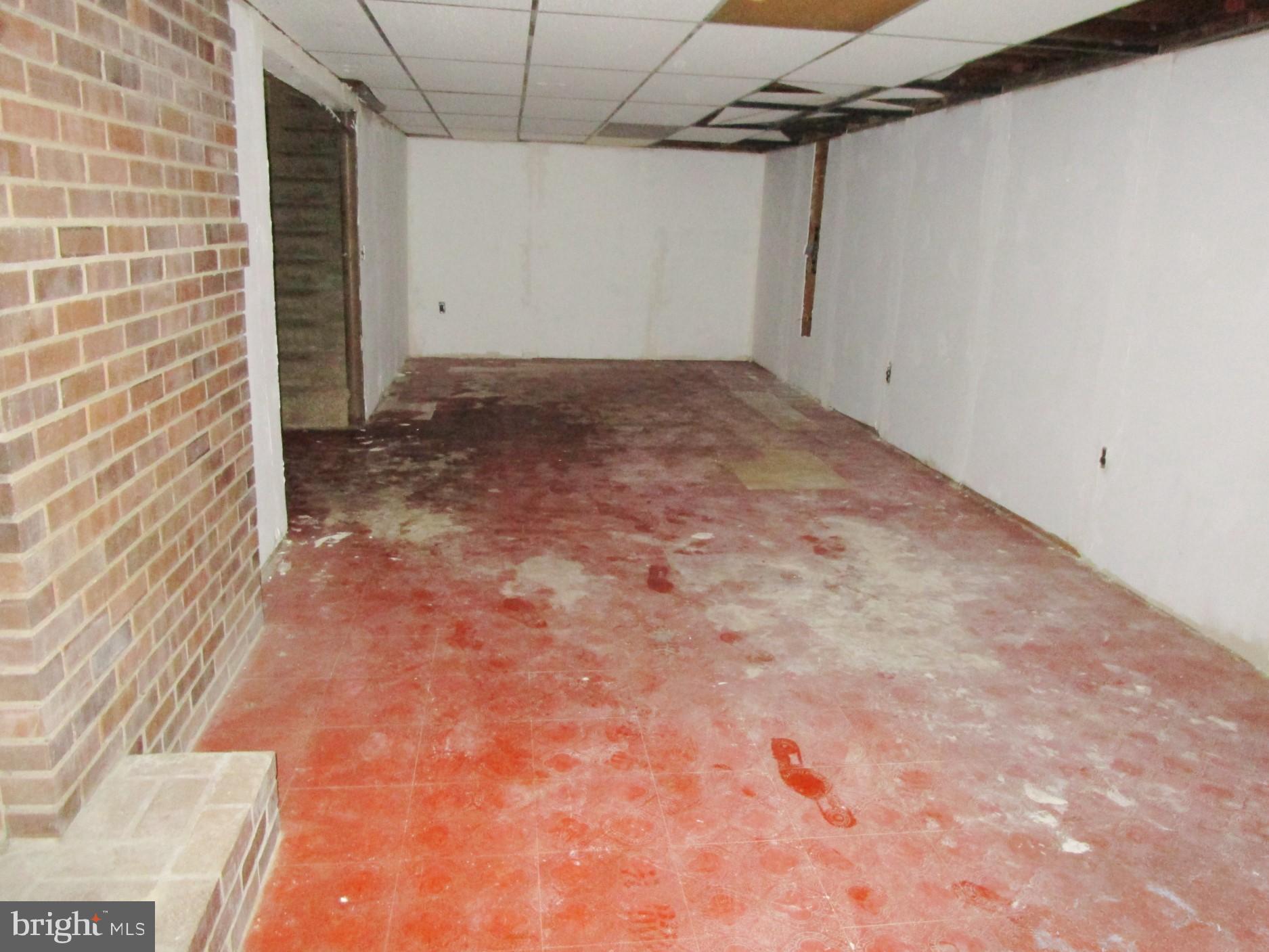 WEST HALETHORPE - Residential