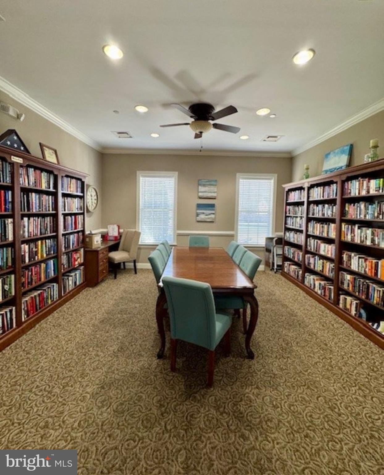 CHAMPIONS CLUB - Residential