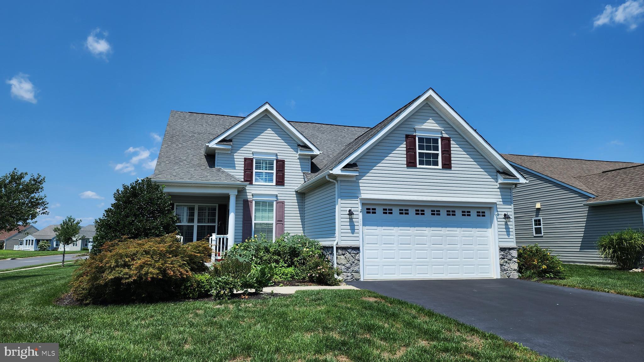 CHAMPIONS CLUB - Residential