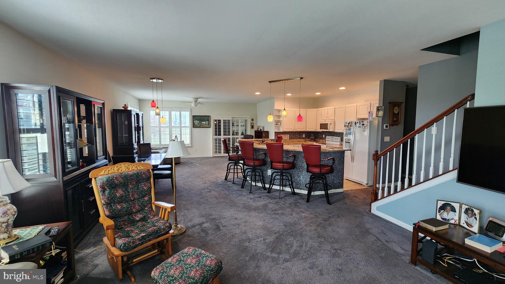 CHAMPIONS CLUB - Residential