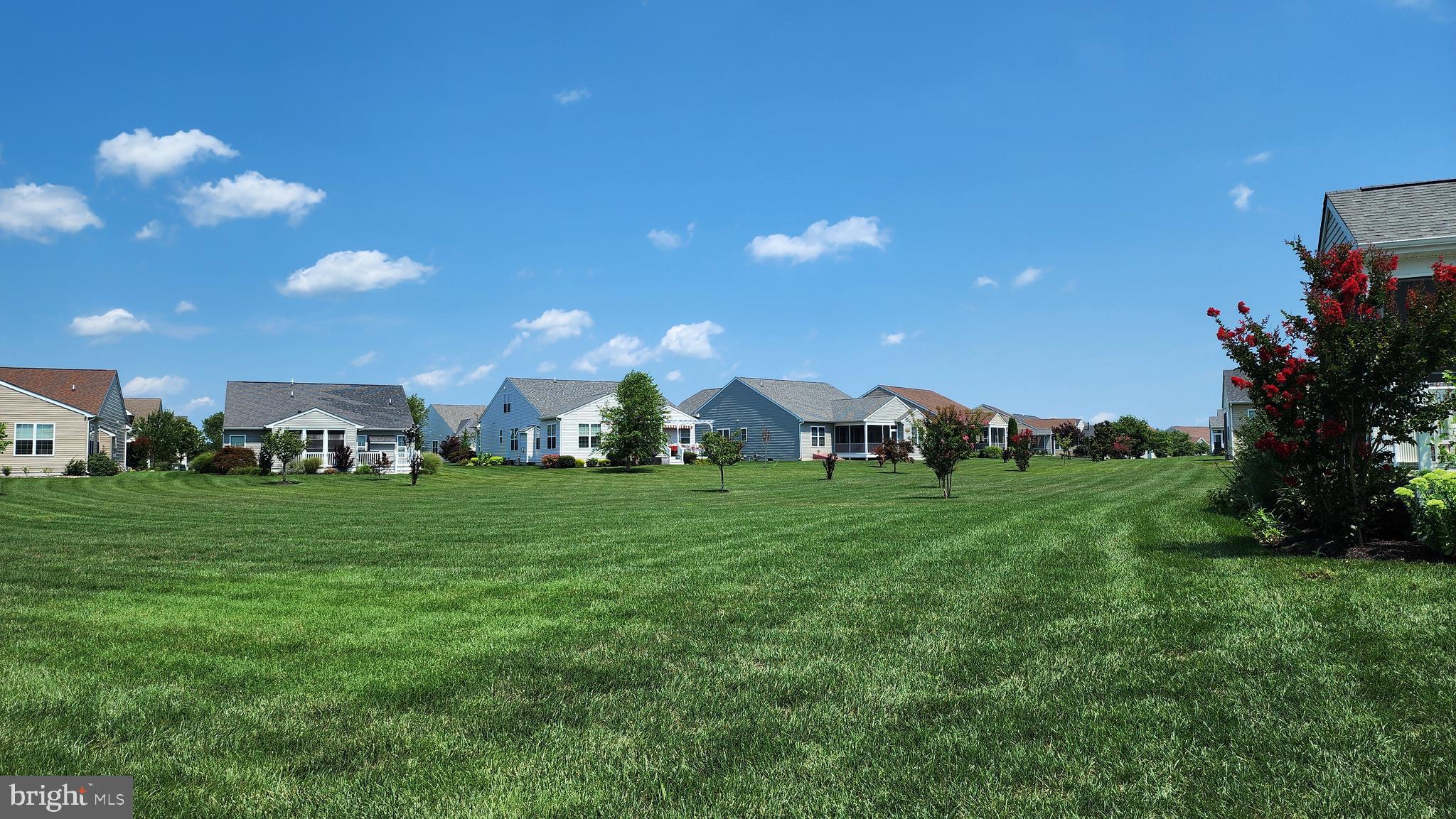 CHAMPIONS CLUB - Residential