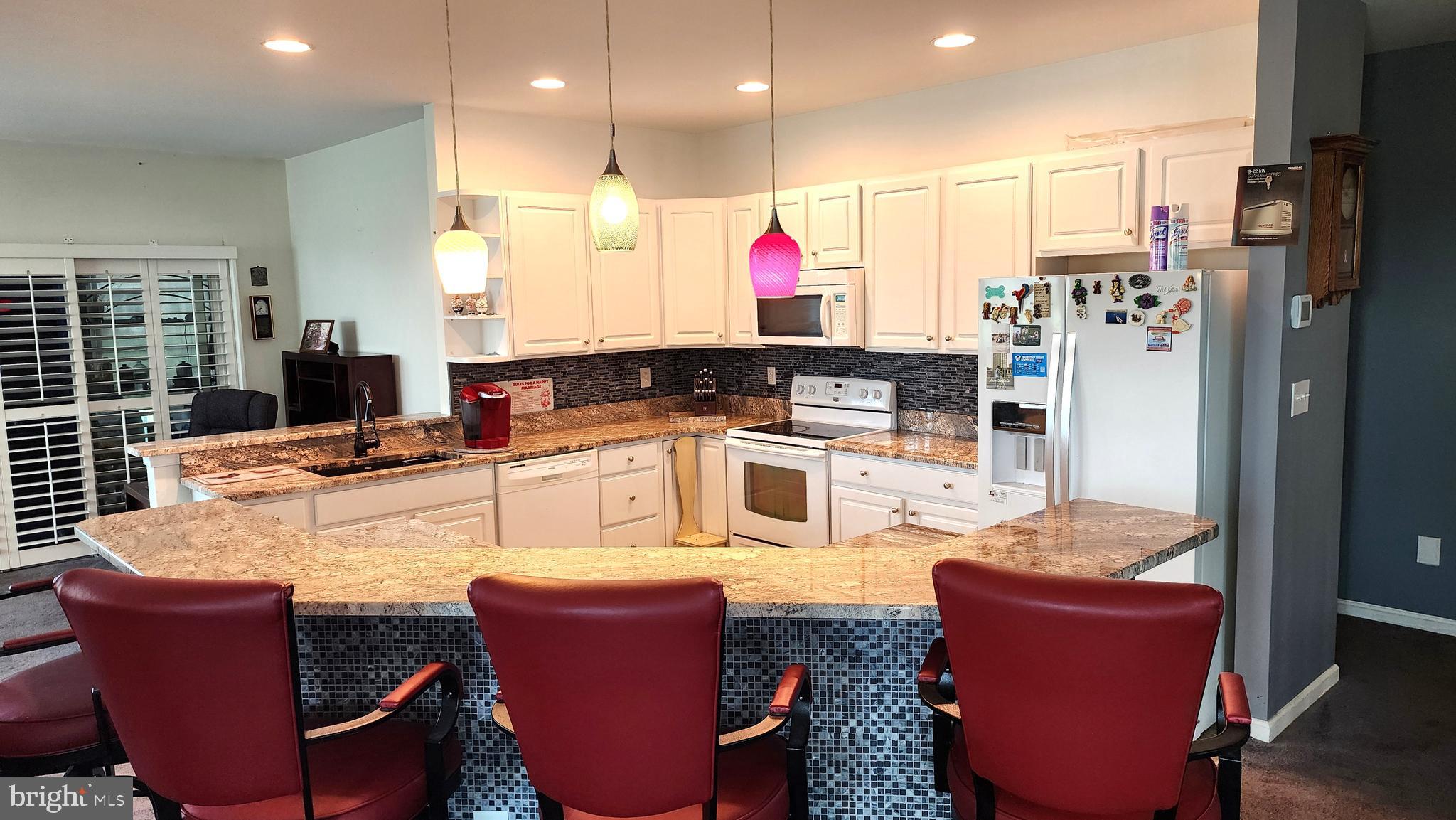 CHAMPIONS CLUB - Residential