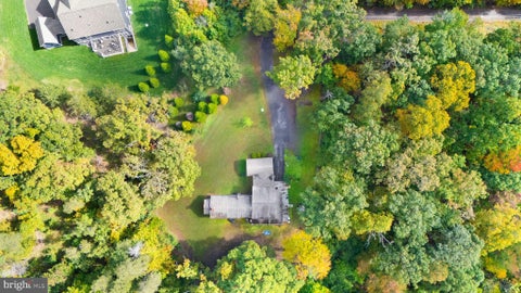 Photo of 12300 Popes Head Road, FAIRFAX, VA 22030 (MLS # VAFX2345250)