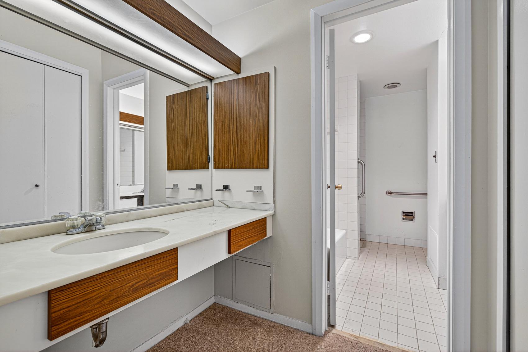 UPPER PARK HEIGHTS - Residential