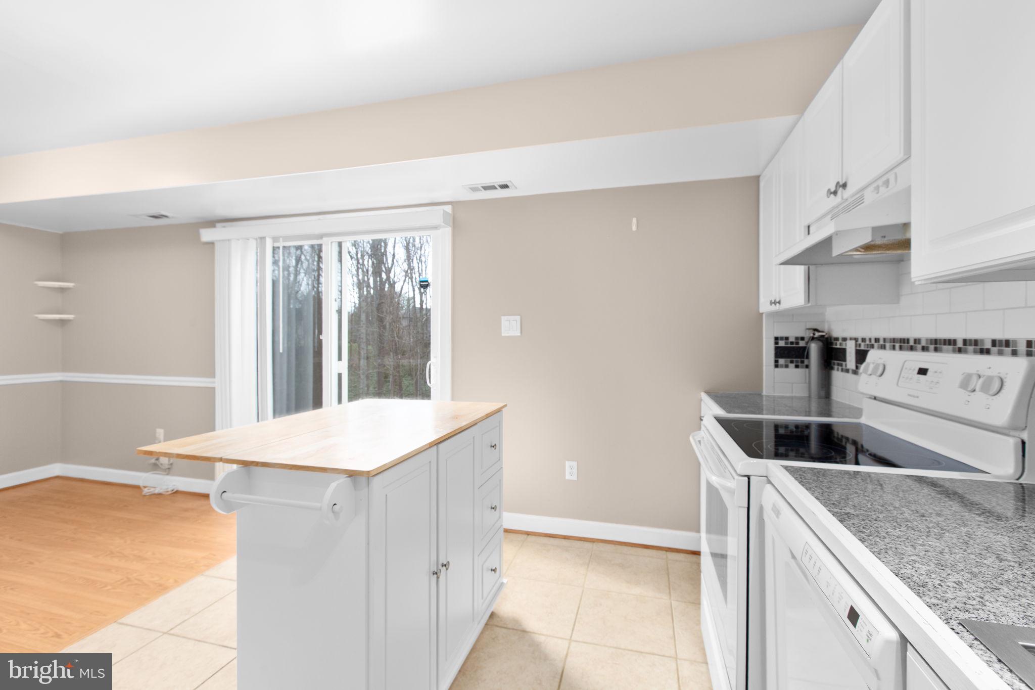 BREEZEWOOD FOREST - Residential