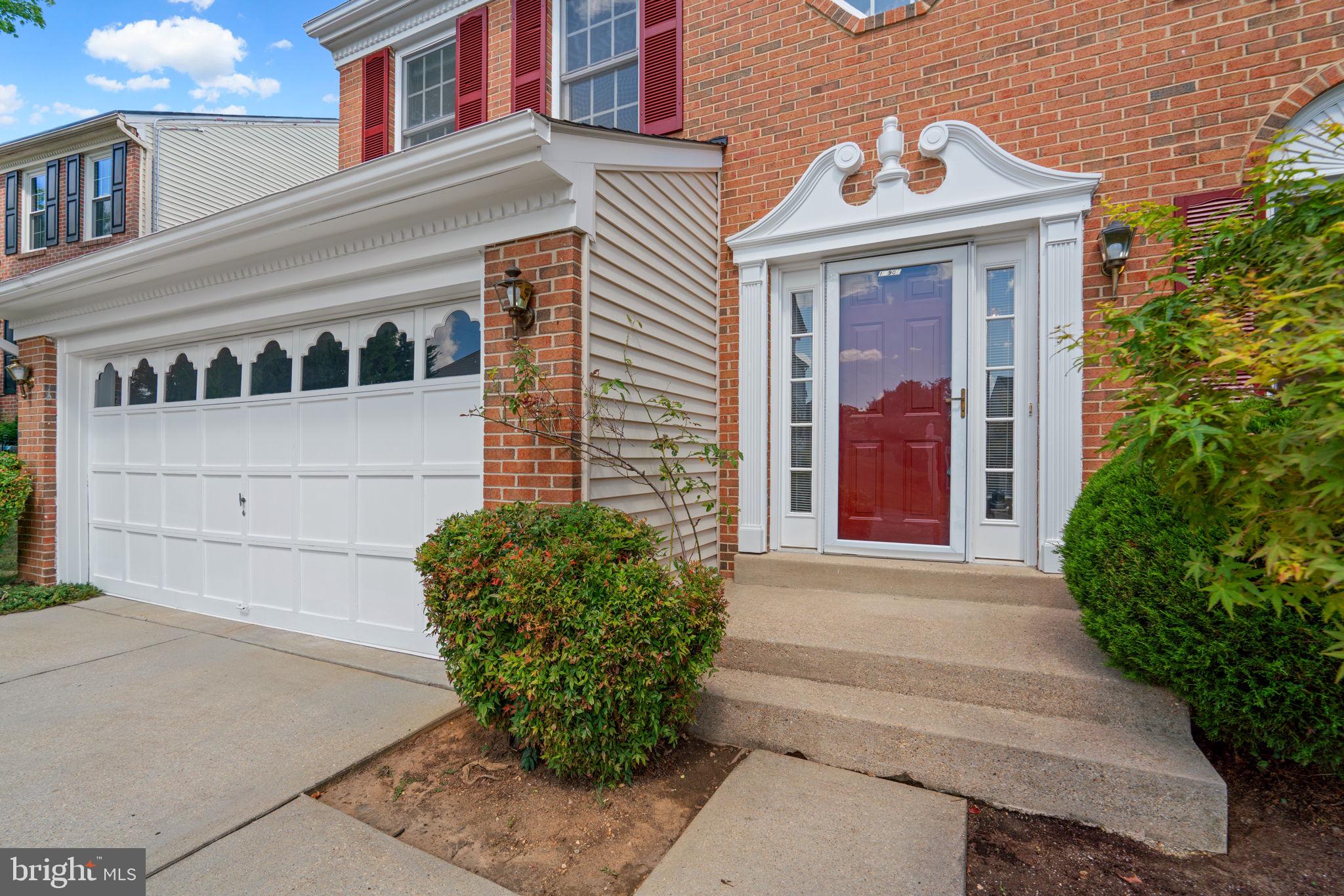 SADDLE CREEK - Residential