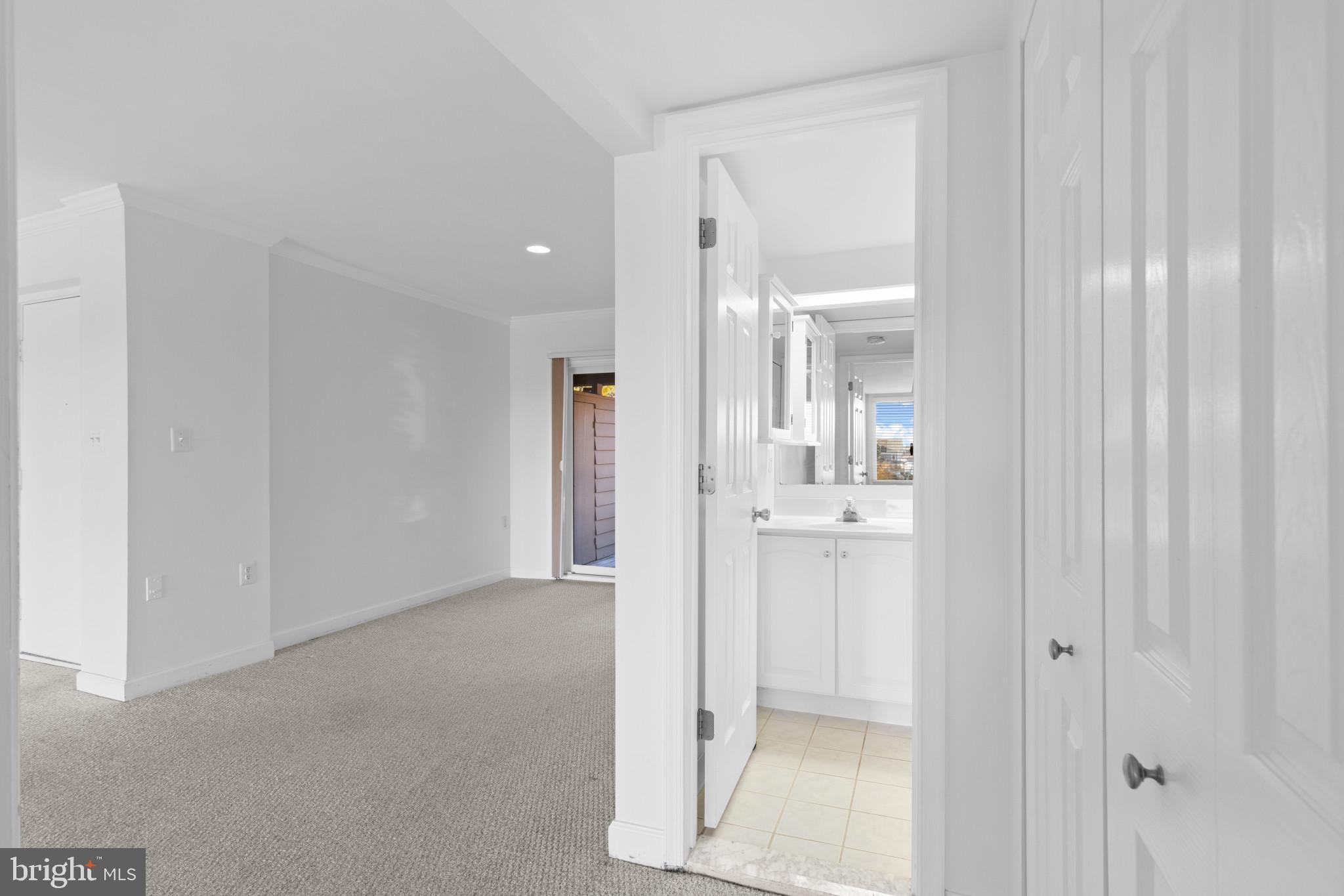 THE POINT CONDO - Residential Lease