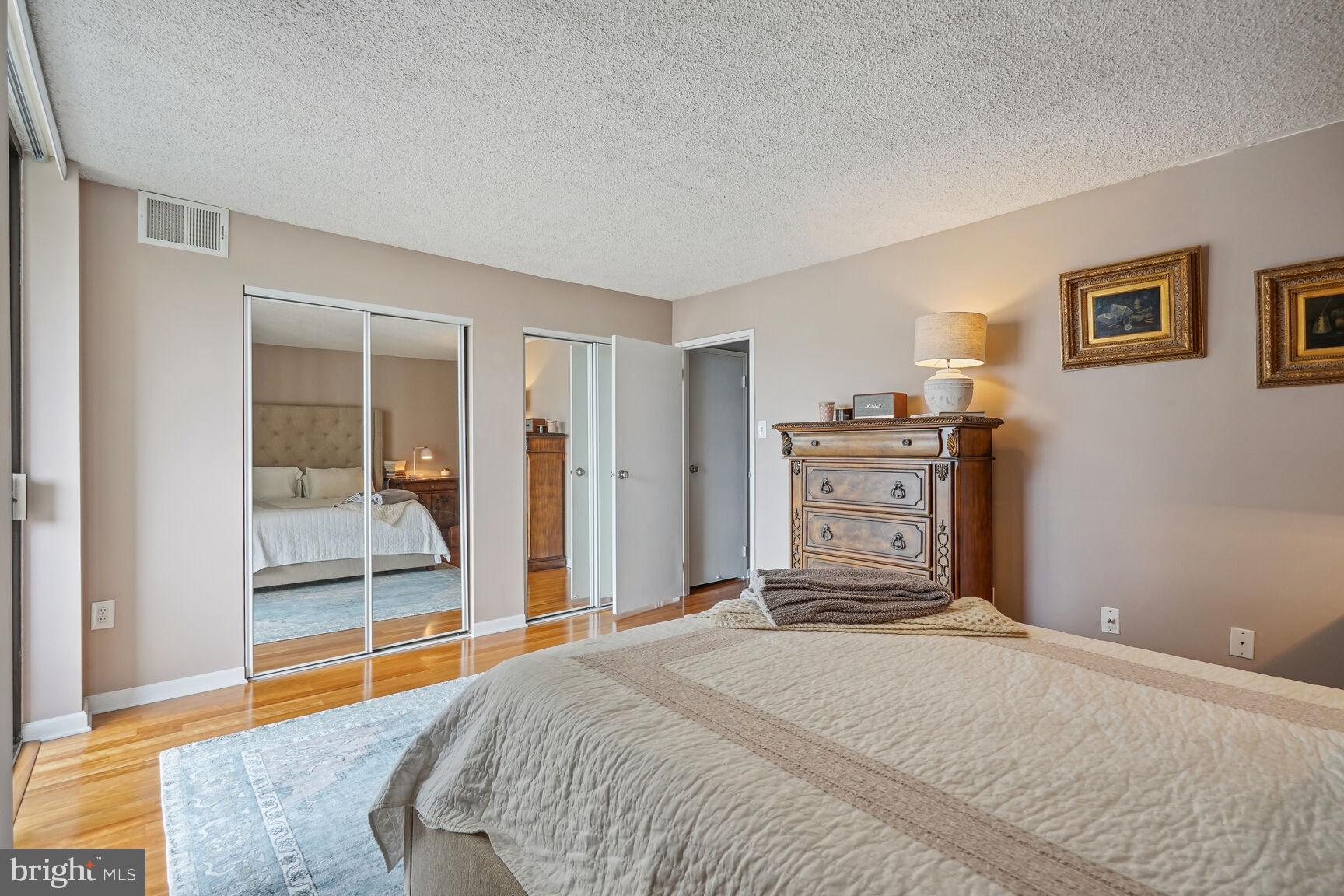 GREENHOUSE - Residential