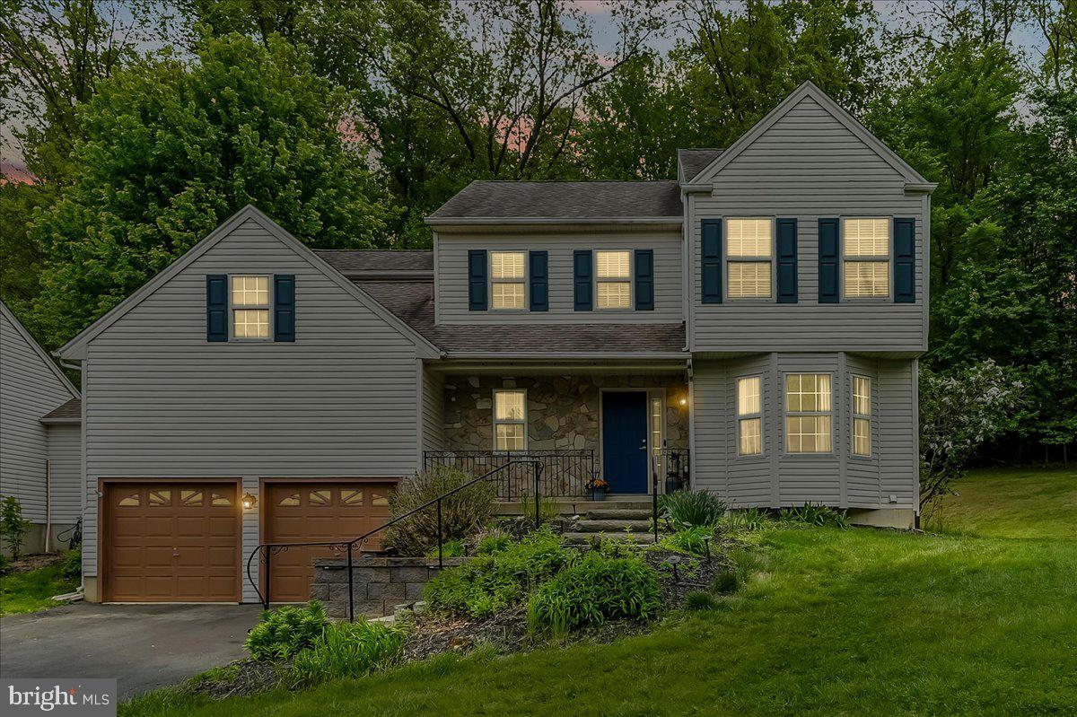 GARNET HILLS - Residential