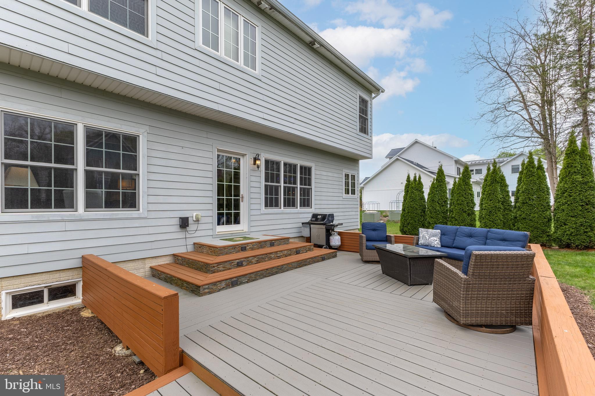 BARNBRIDGE - Residential