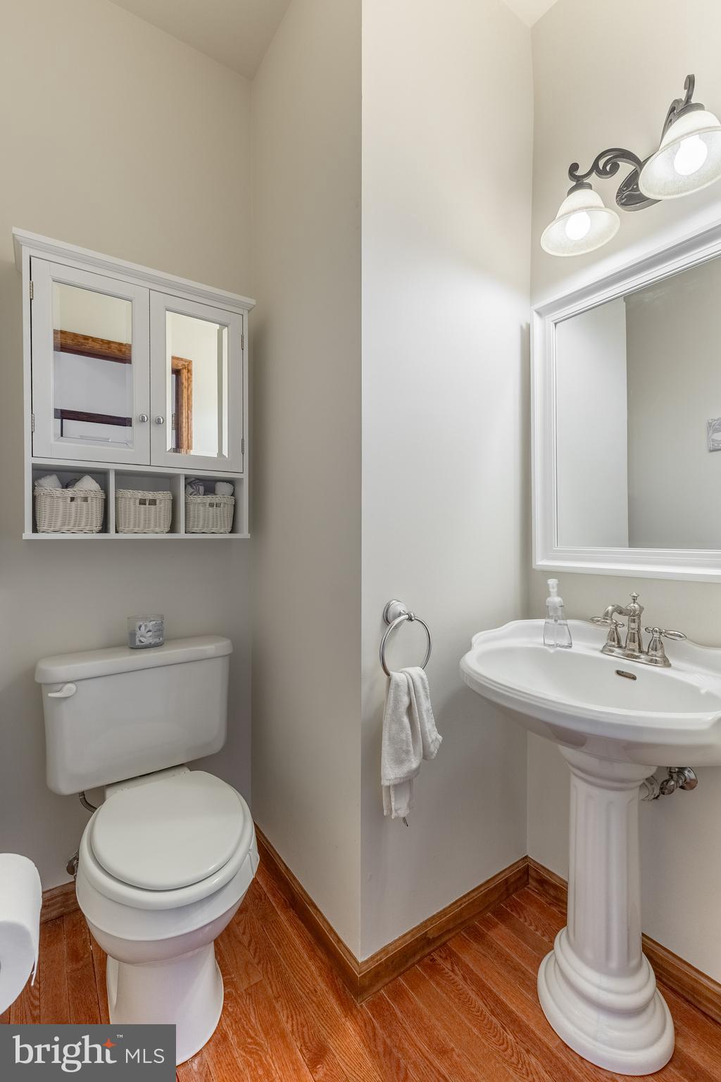 BARNBRIDGE - Residential