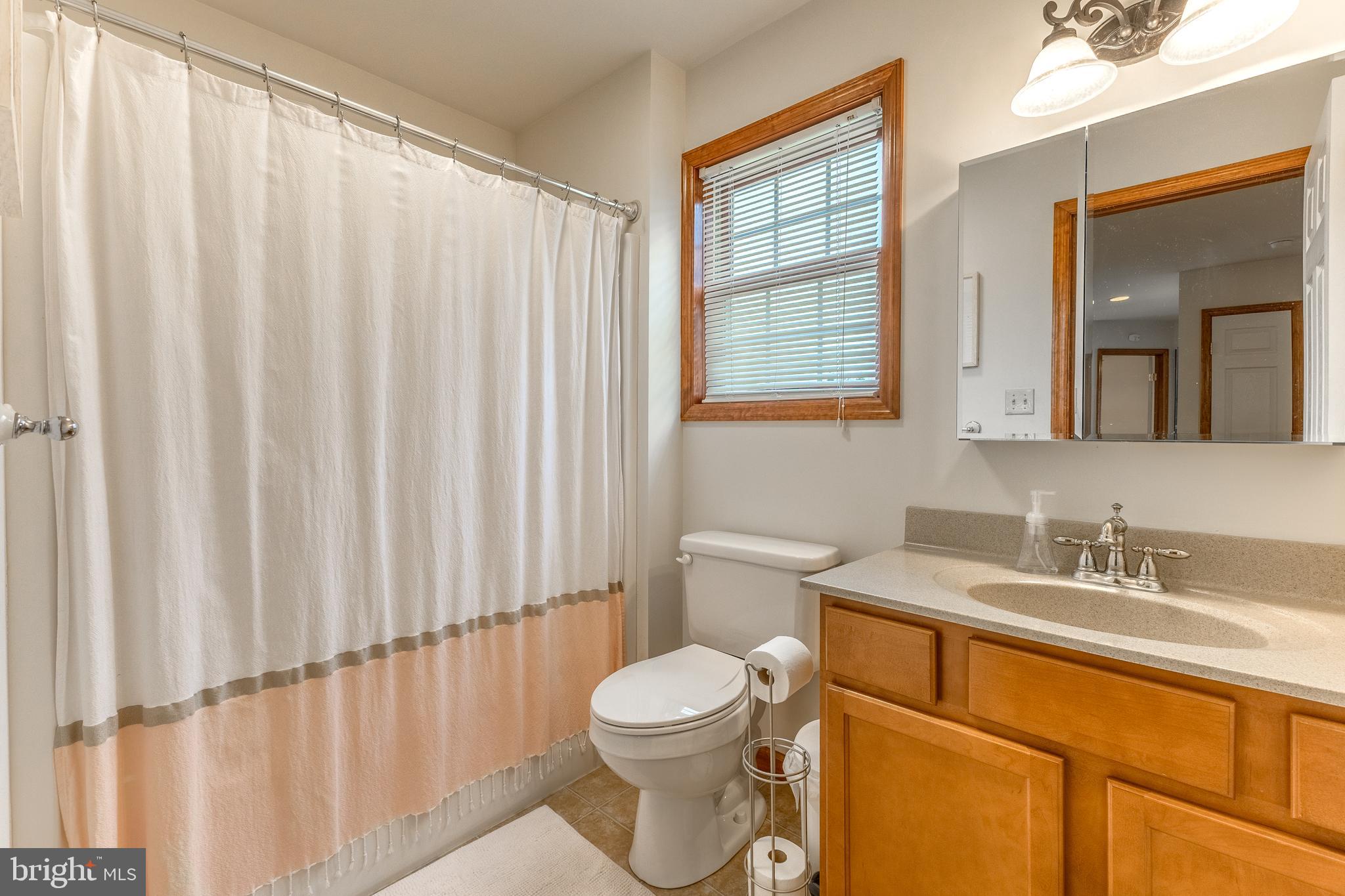 BARNBRIDGE - Residential