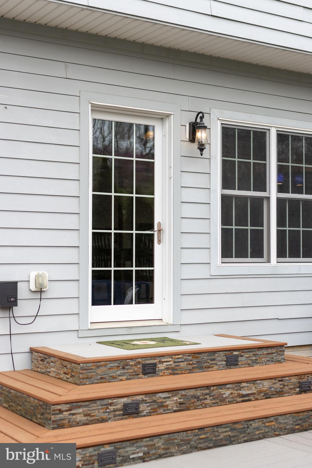 BARNBRIDGE - Residential