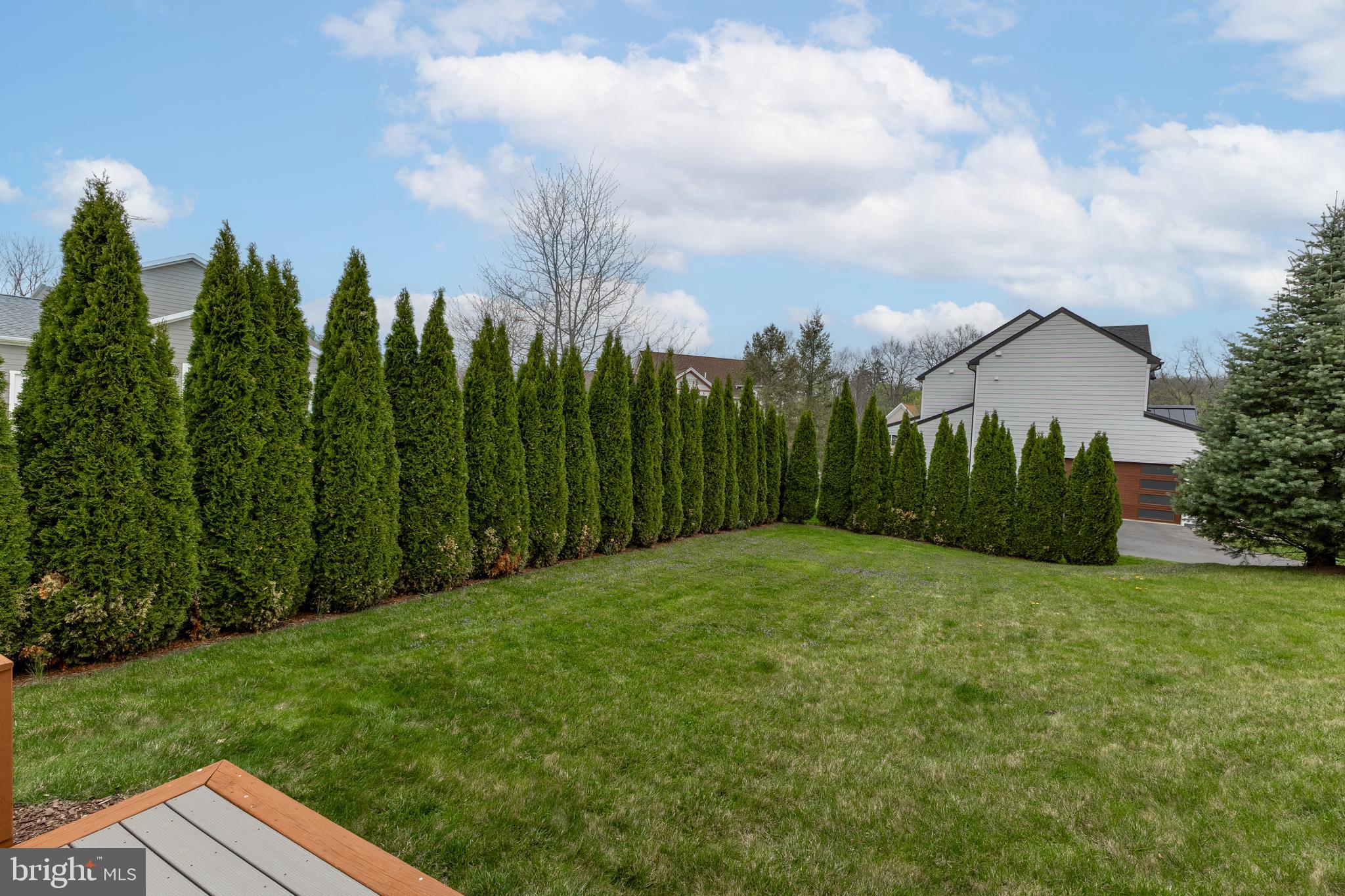 BARNBRIDGE - Residential