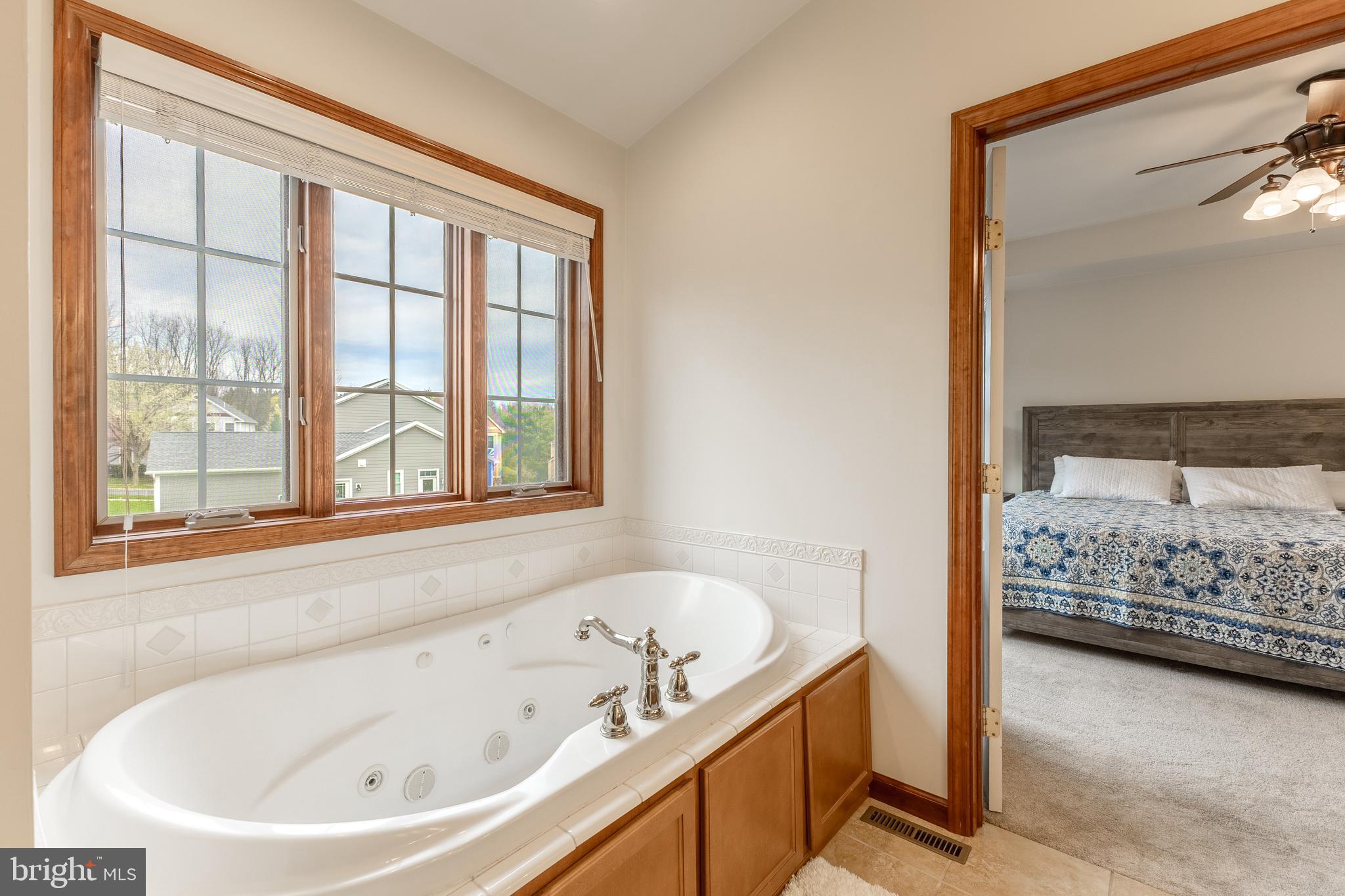 BARNBRIDGE - Residential