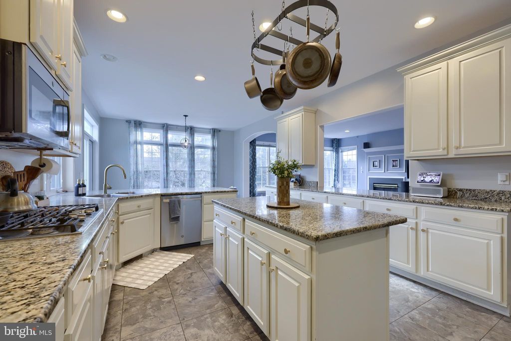 Photo of 103 Hunters Crossing, LITITZ, PA 17543 (MLS # PALA2061586)