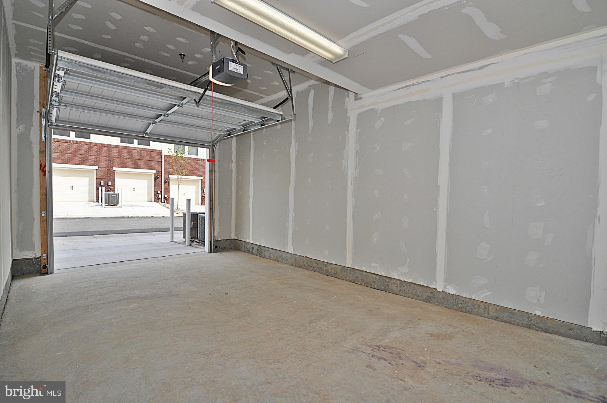 METROWEST - Residential Lease