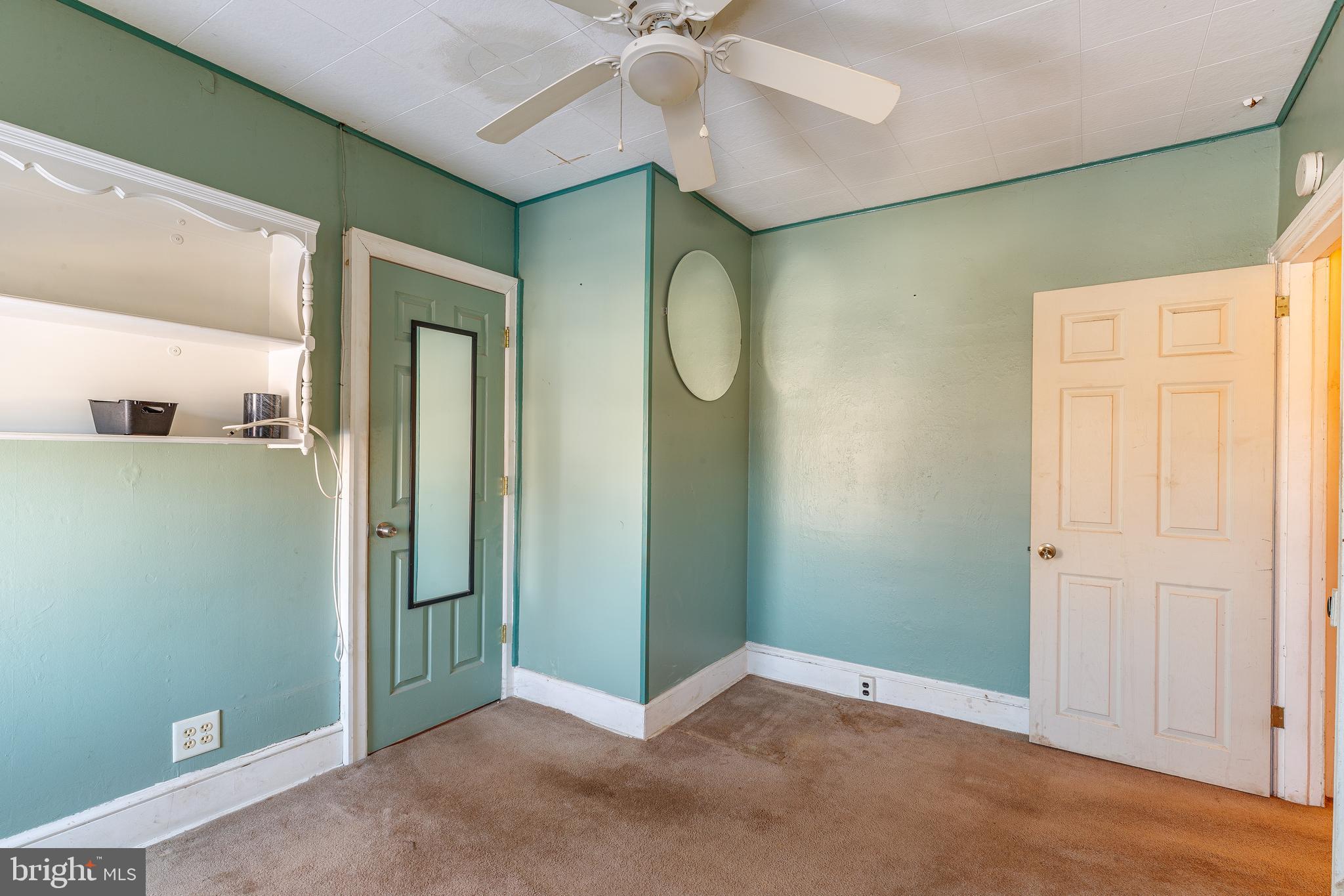 LANSDALE - Residential