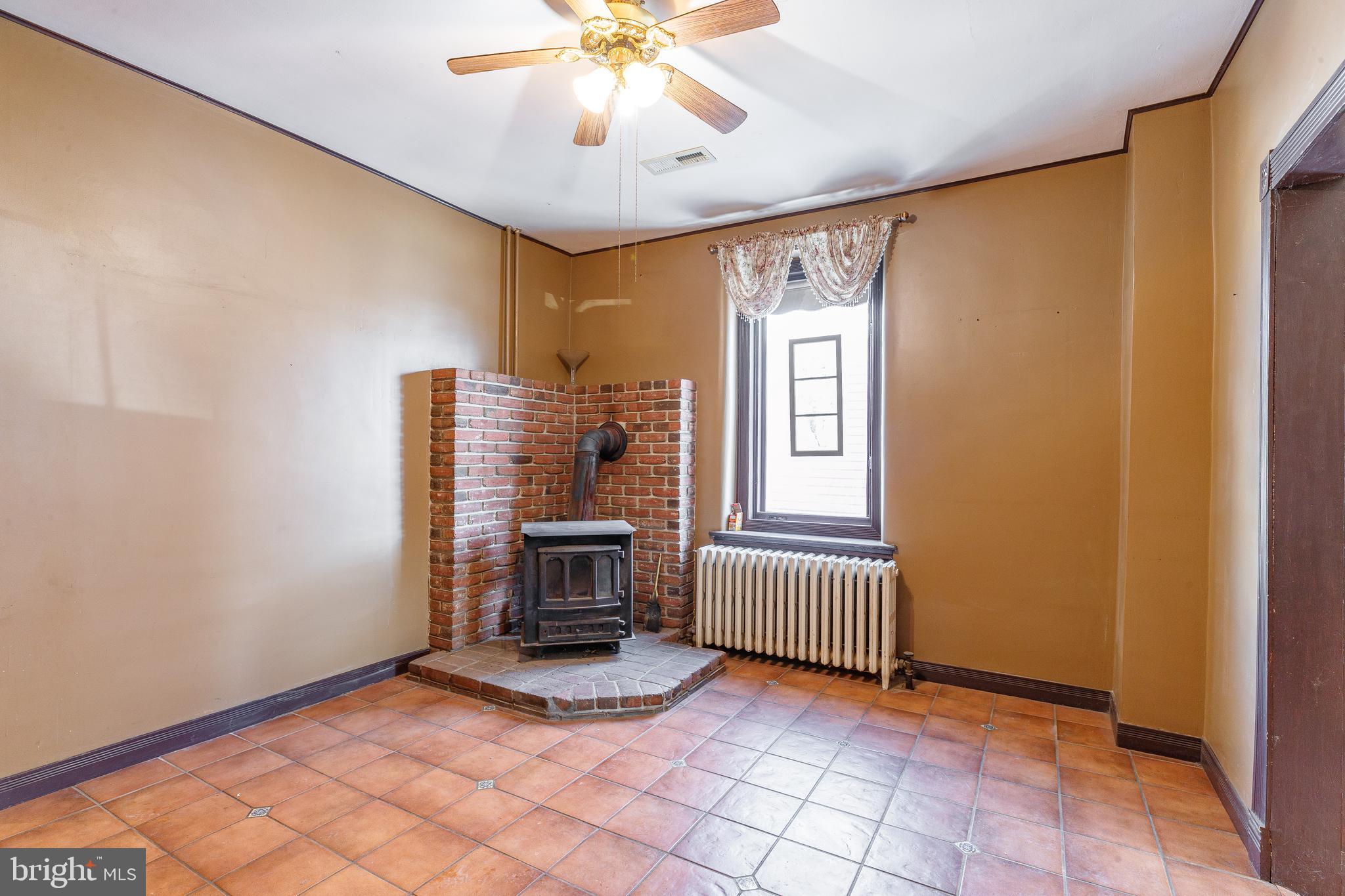 LANSDALE - Residential