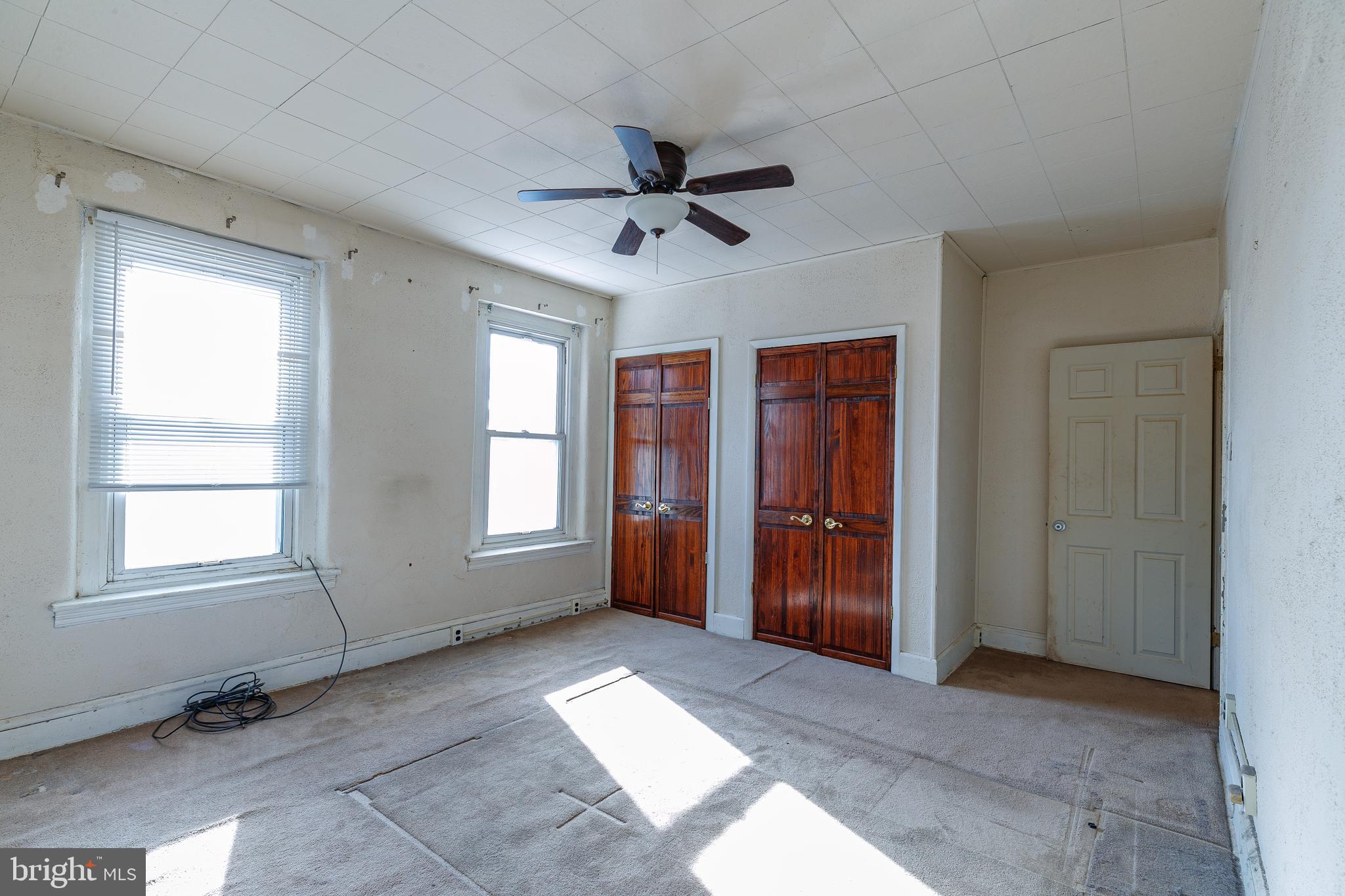 LANSDALE - Residential