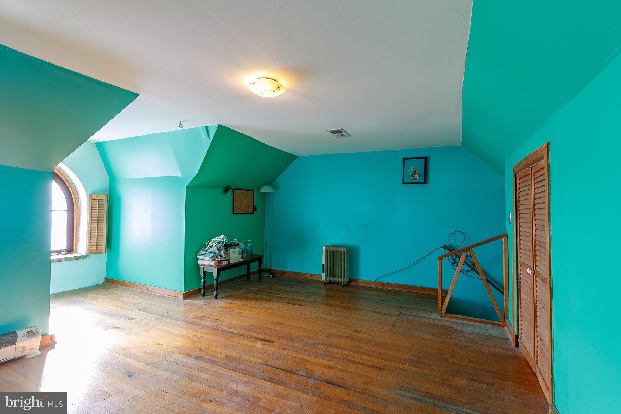 LANSDALE - Residential