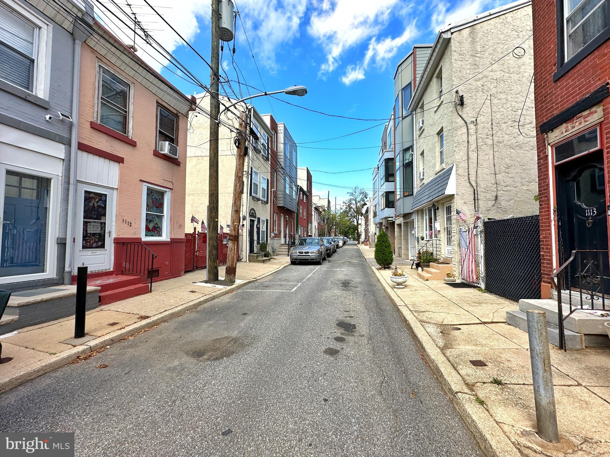 1108 E OXFORD STREET