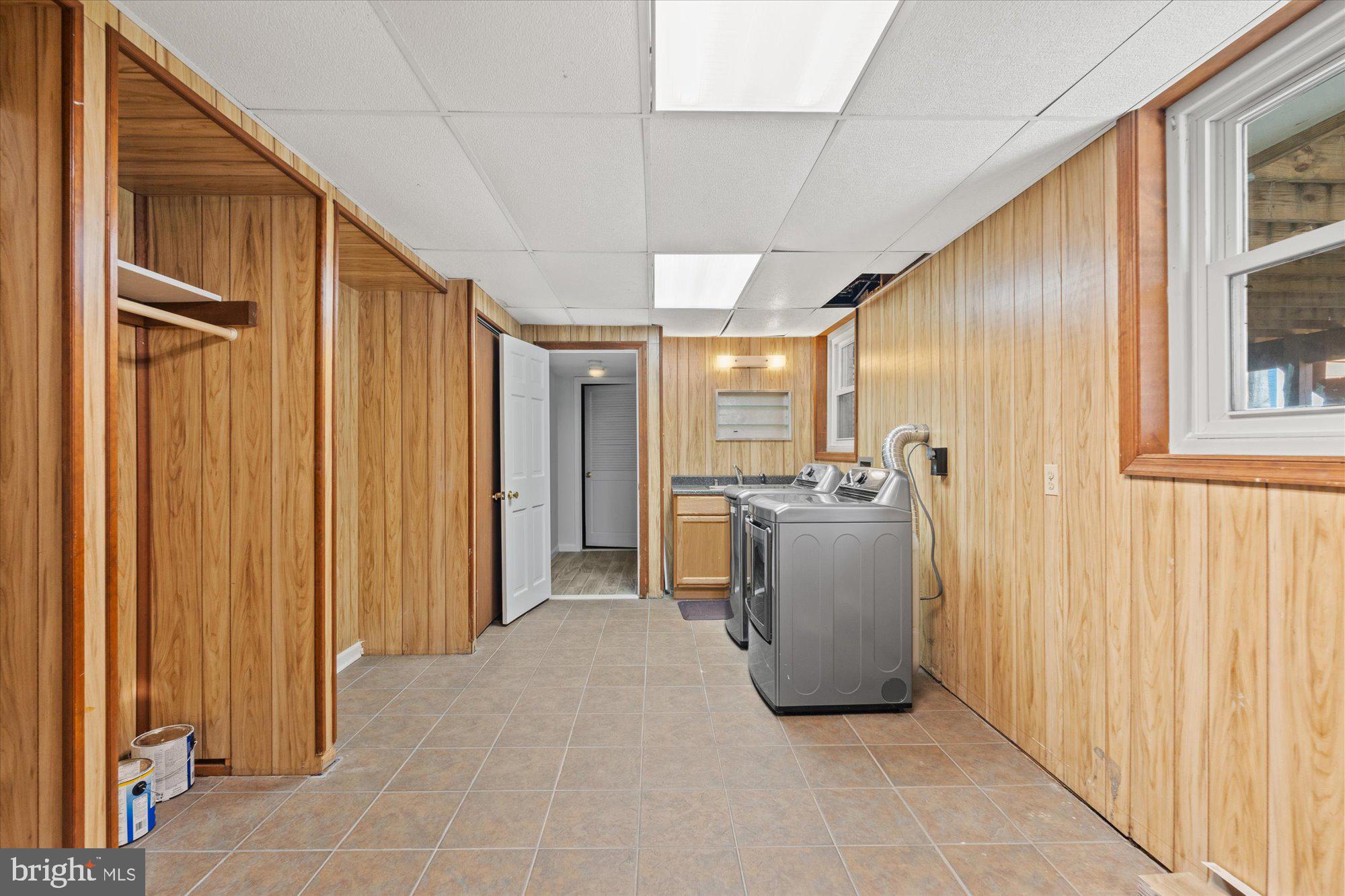 COLLINGWOOD ON THE POTOMAC - Residential