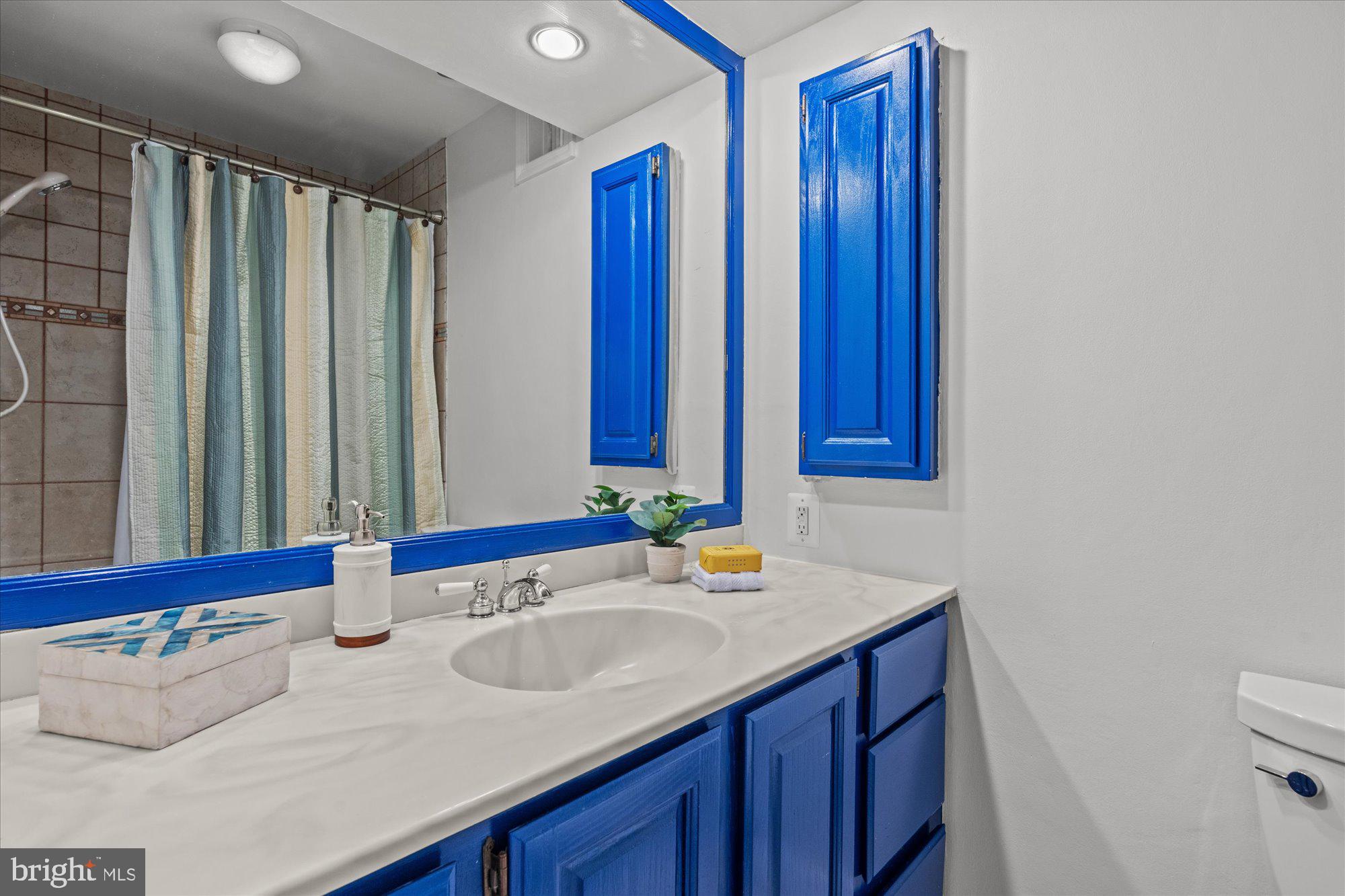 COLLINGWOOD ON THE POTOMAC - Residential