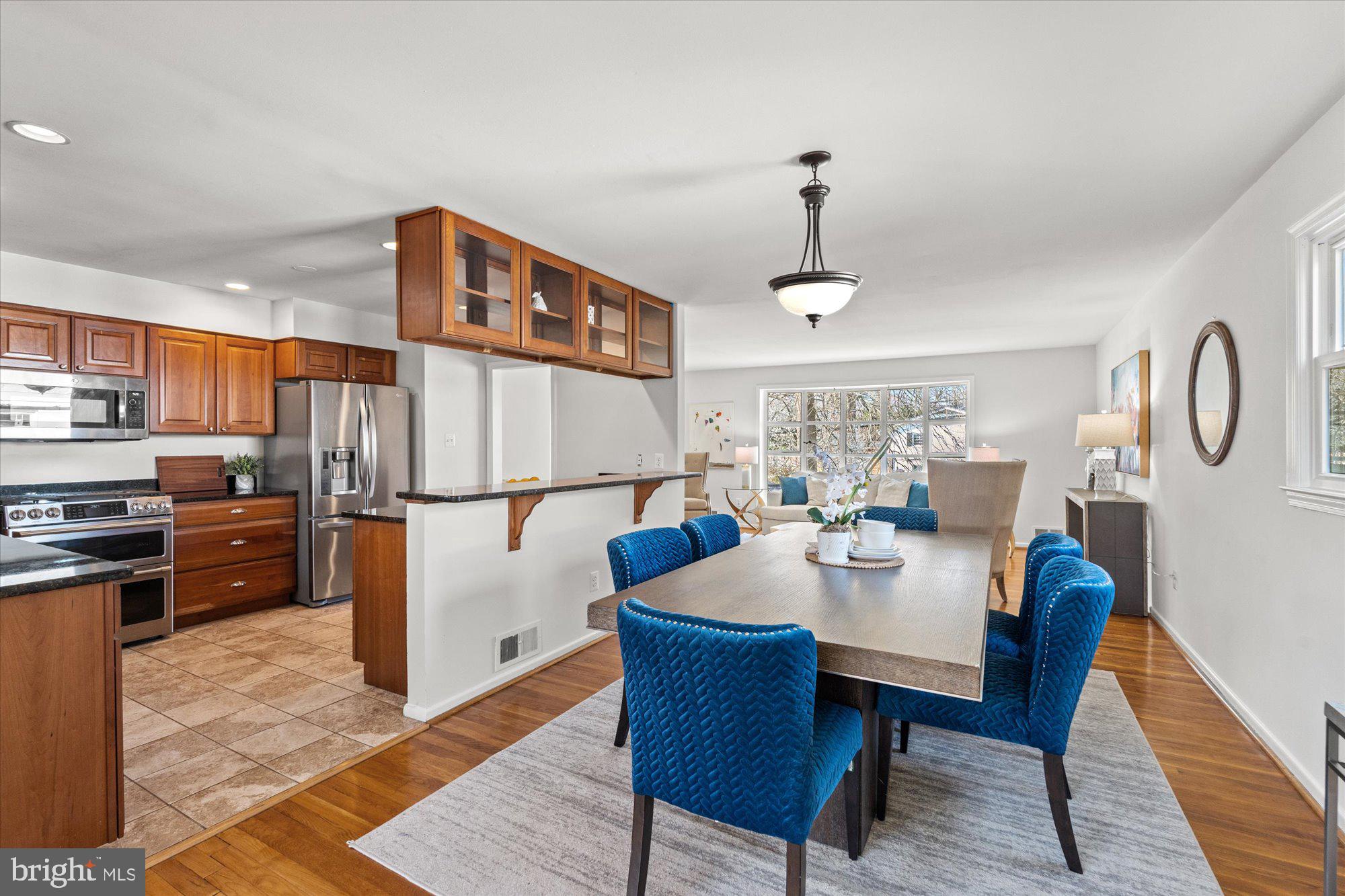 COLLINGWOOD ON THE POTOMAC - Residential