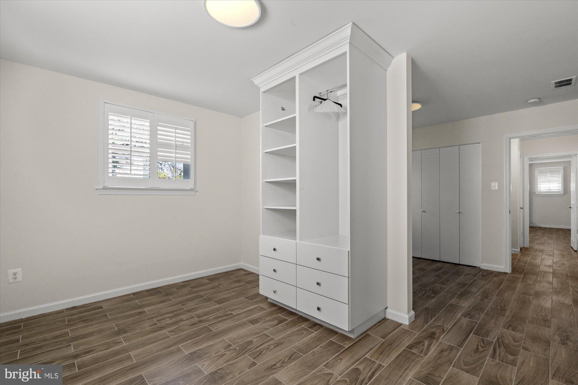 COLLINGWOOD ON THE POTOMAC - Residential