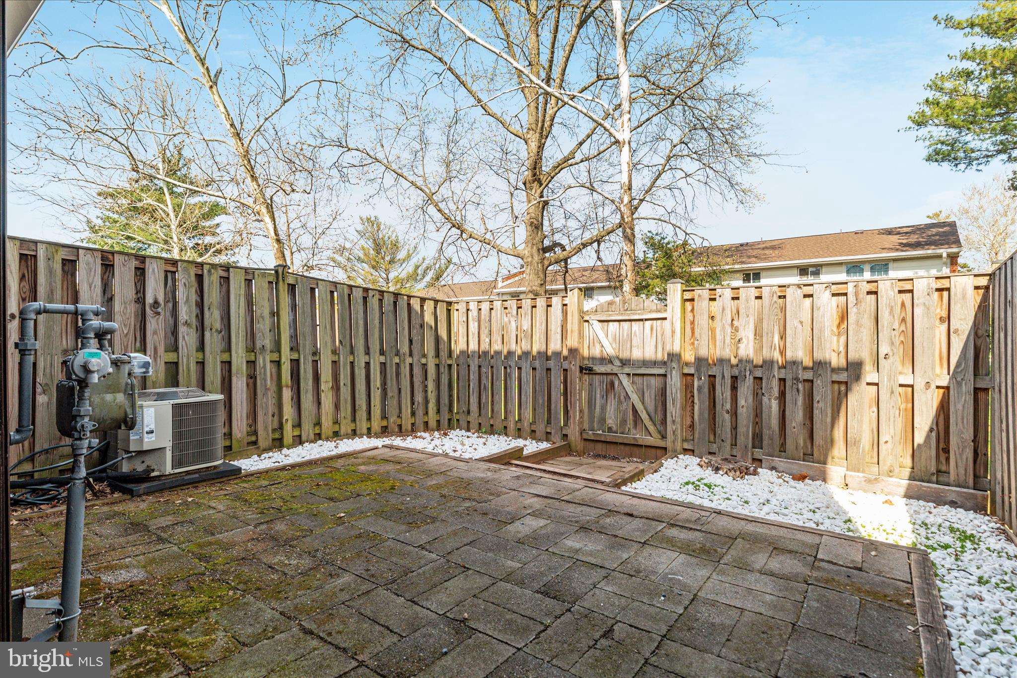 PEMBROOK OF LOUDOUN - Residential