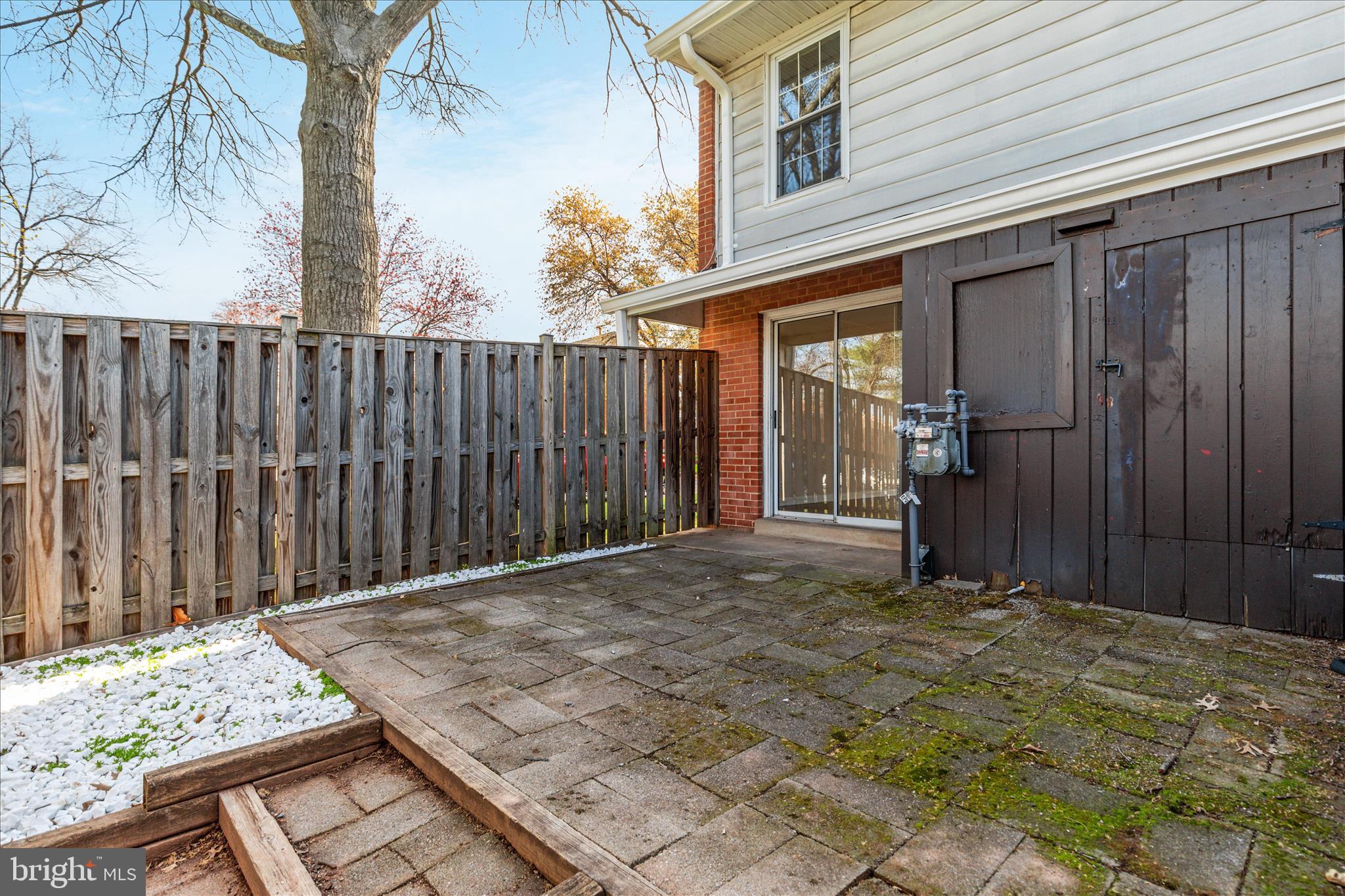 PEMBROOK OF LOUDOUN - Residential