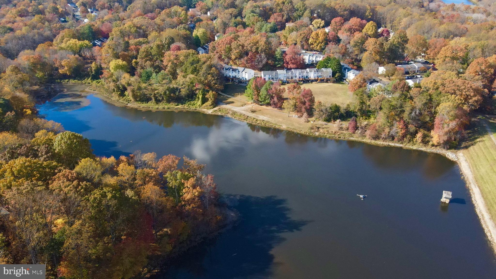 5734 EDGEWATER OAK COURT