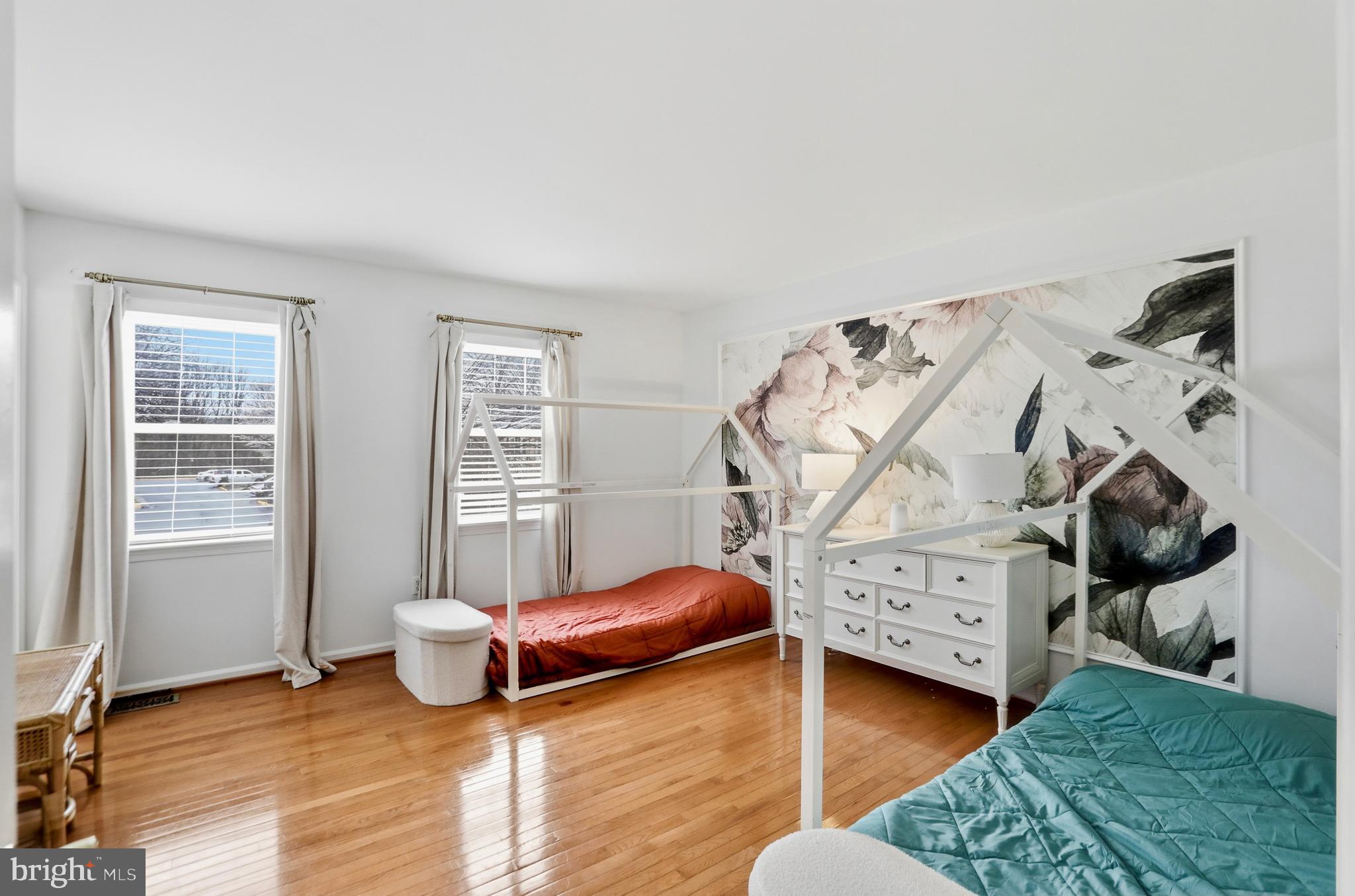 BURKE CENTRE - Residential