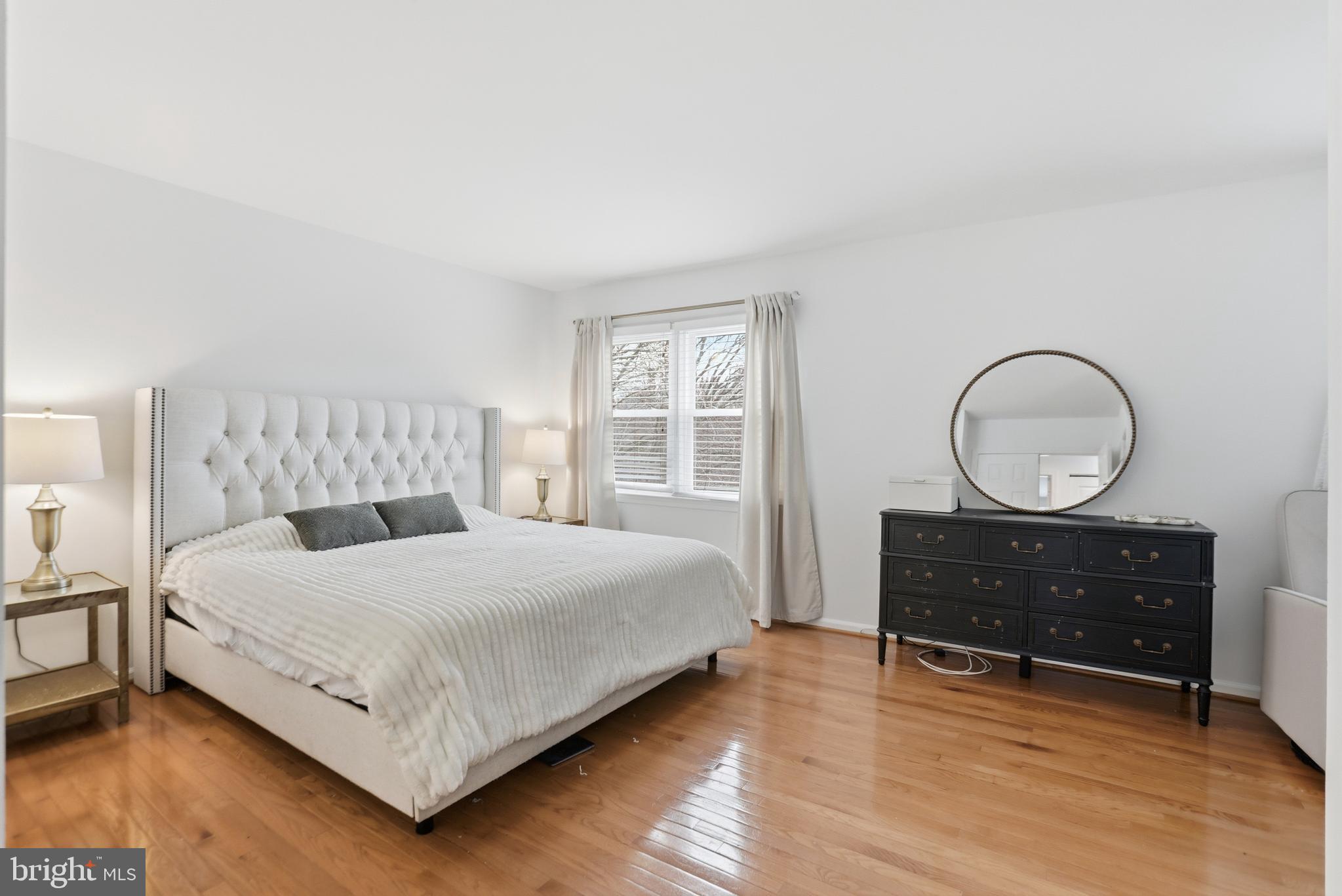 BURKE CENTRE - Residential