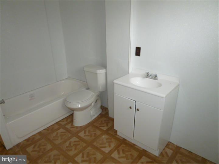 PHILADELPHIA (WEST) - Residential