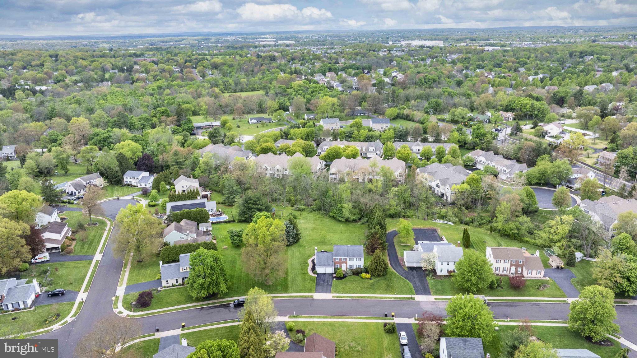 TOWAMENCIN VIL - Residential
