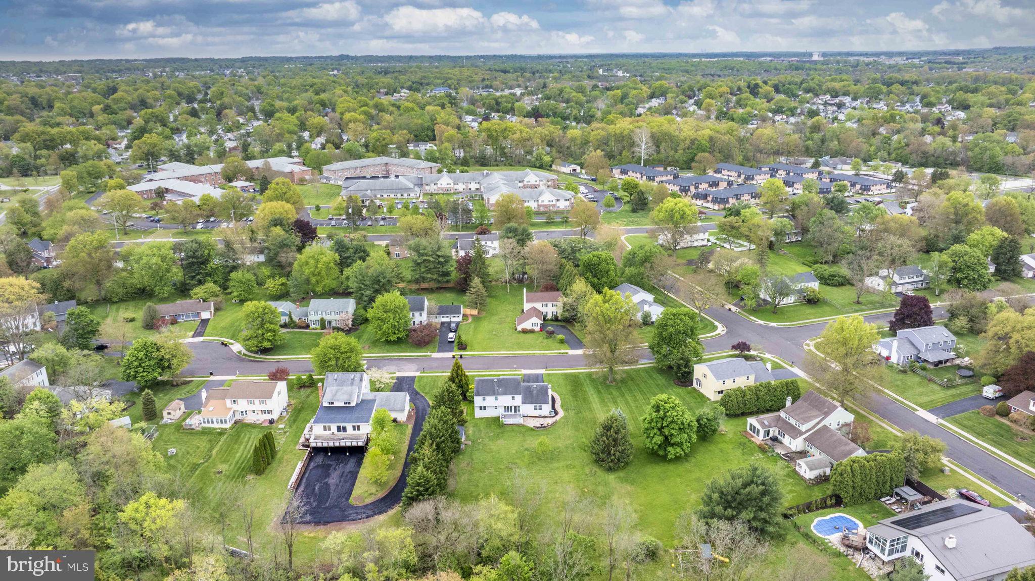 TOWAMENCIN VIL - Residential