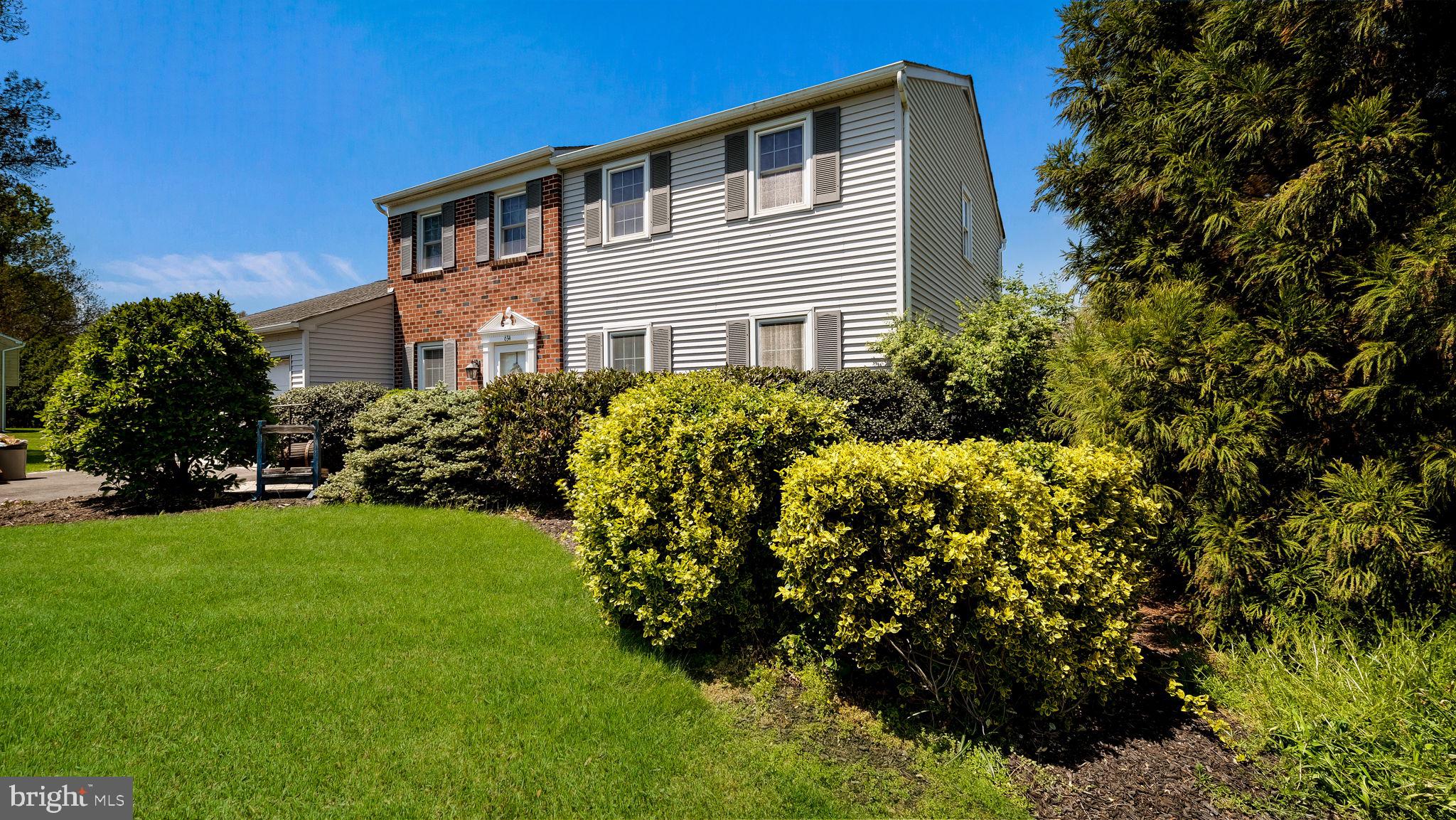 634 CONESTOGA LANE
