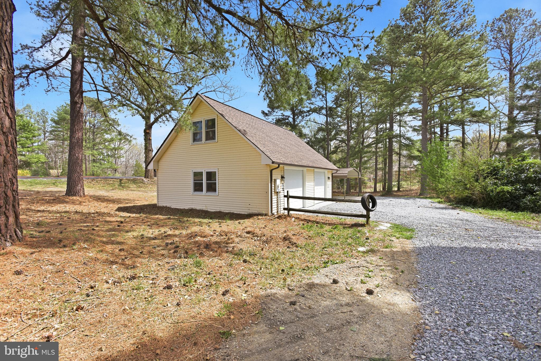 WHITE PINES - Residential