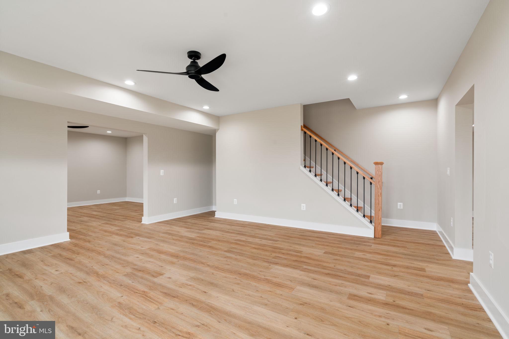 LANDS END ON LAKE ANNA - Residential