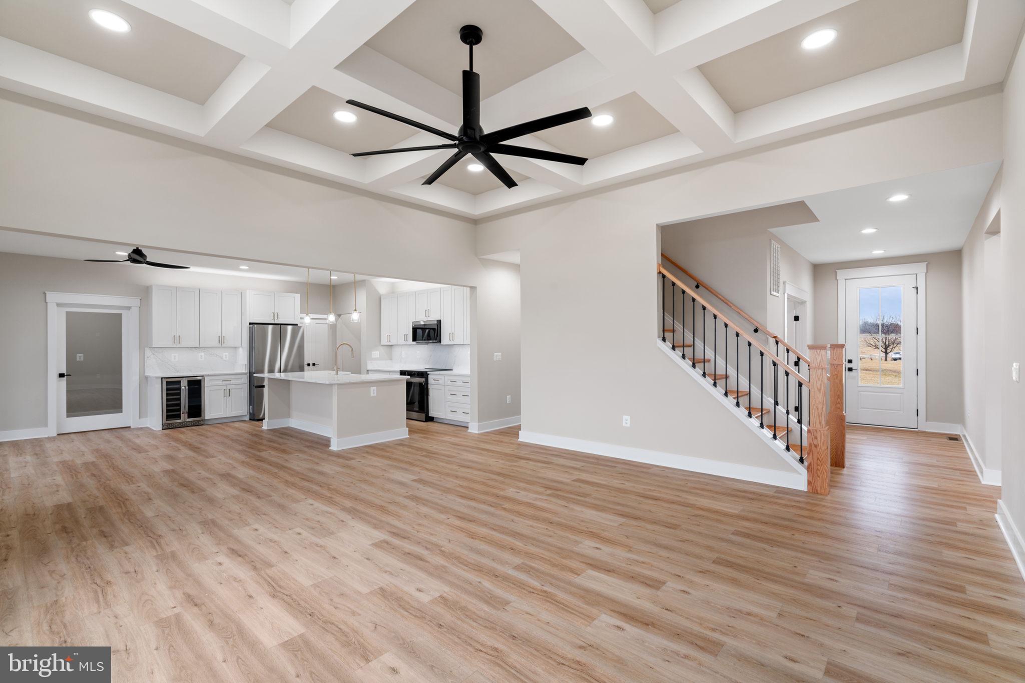 LANDS END ON LAKE ANNA - Residential