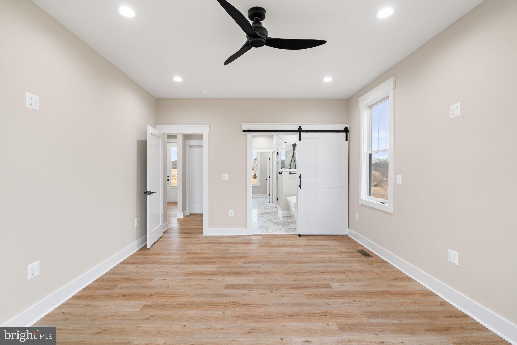 LANDS END ON LAKE ANNA - Residential