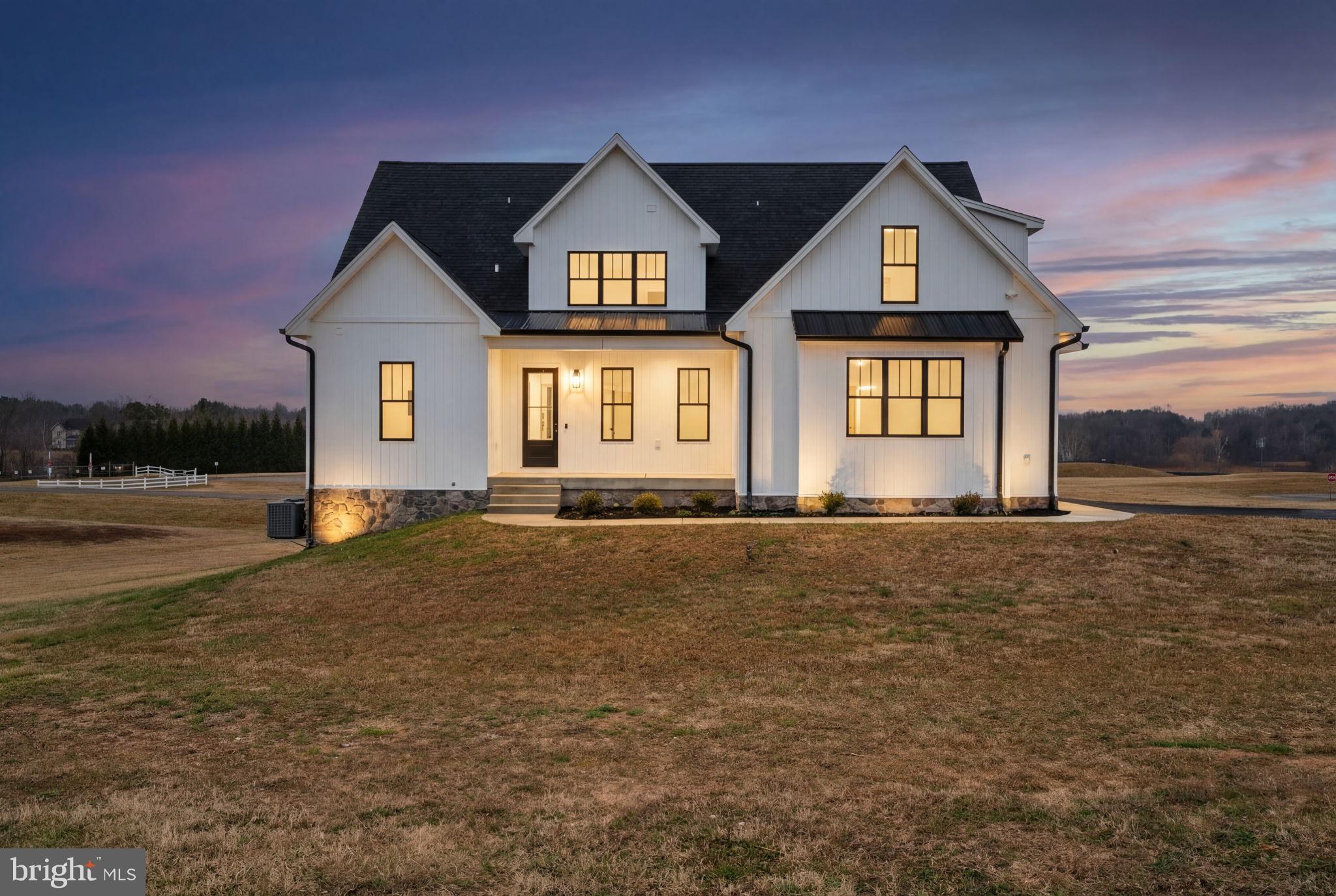 LANDS END ON LAKE ANNA - Residential