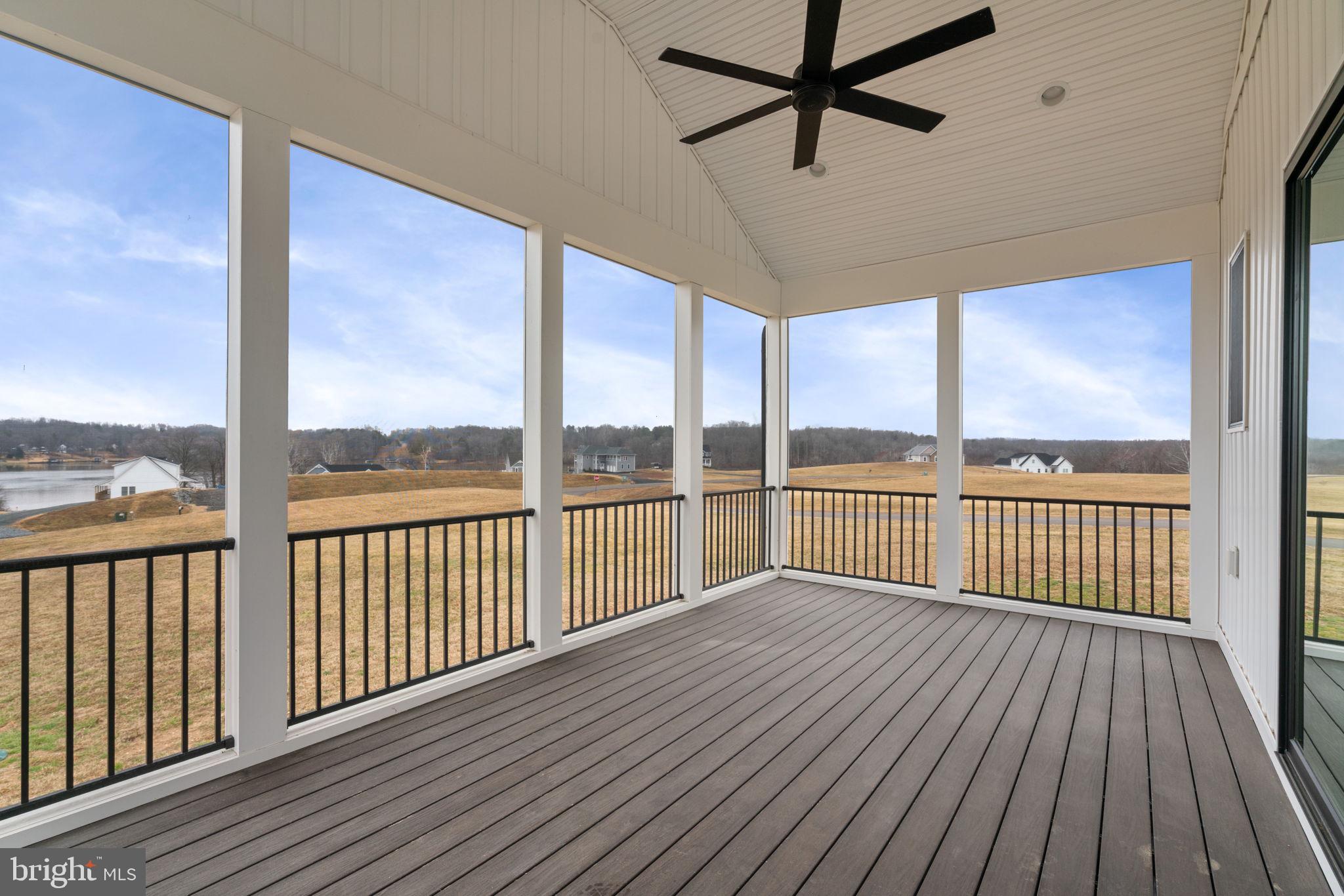 LANDS END ON LAKE ANNA - Residential