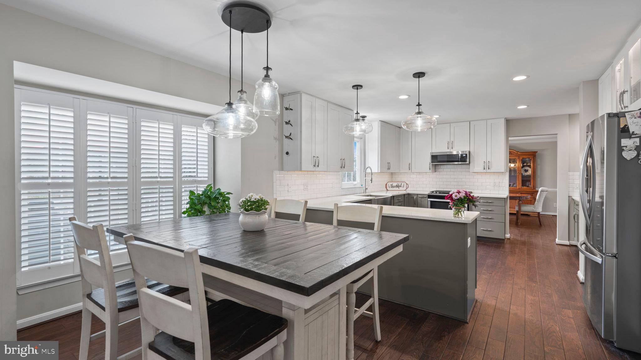 HAMPTON OAKS - Residential