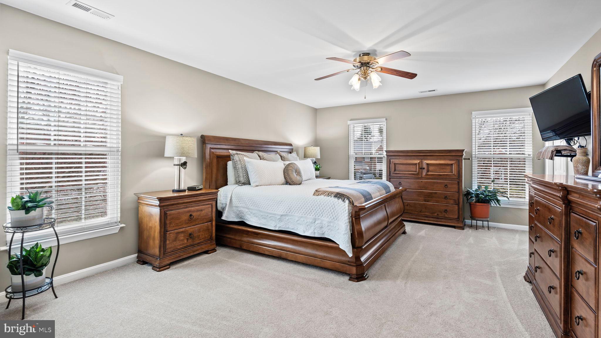 HAMPTON OAKS - Residential