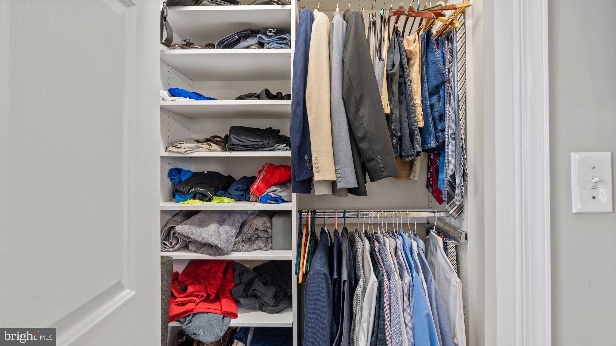 HAMPTON OAKS - Residential